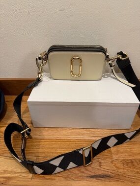 Marc Jacobs The Snapshot camera bag